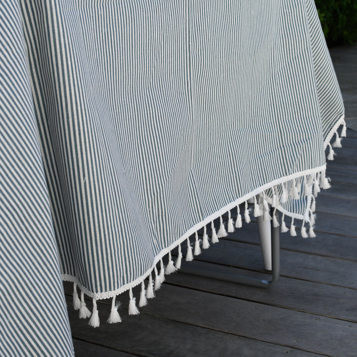 Square Tablecloth with Tassel