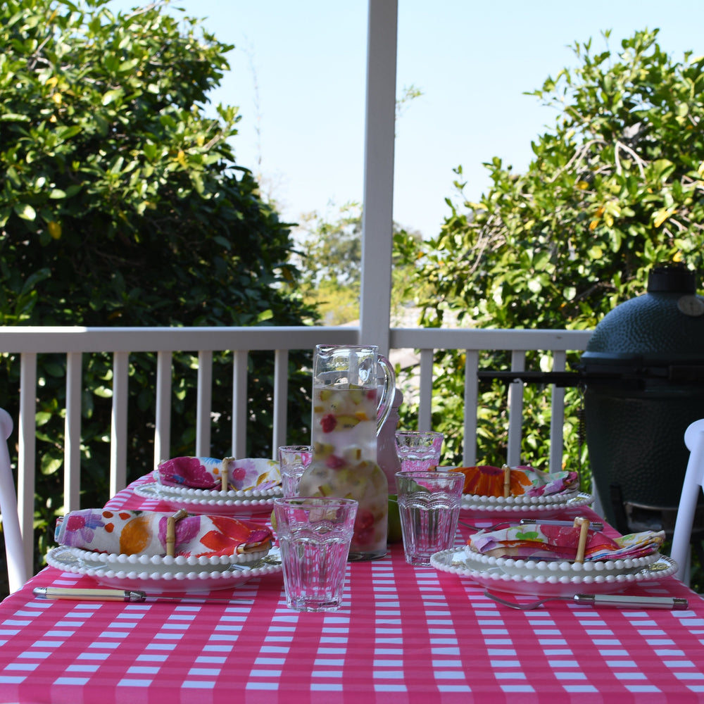 Elastic fitted tablecloth perfect for camping